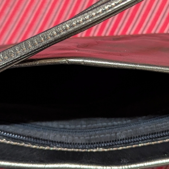 Vintage 1970's Disco Metallic Gold Envelope Clutch Purse Rare OneofaKind Cool - Picture 3 of 5